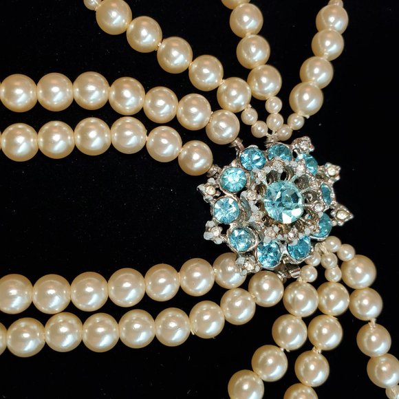 TRUE VINTAGE NECKLACE AND MATCHING BRACELET SET - Picture 2 of 2